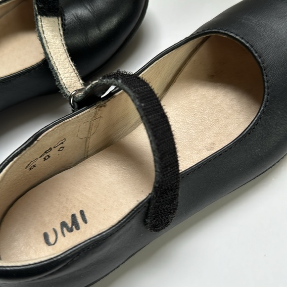 Umi Ria Uniform Mary Jane Size 12 - Picture 8 of 14